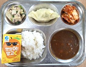 12.10. 하이라이스 채식만두찜 굴소스새송이버섯볶음 배추김치 망고주스